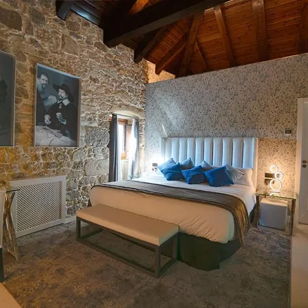 Отель As Torres Da Hermida